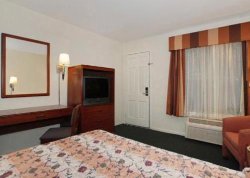 אוסטין Rodeway Inn University חדר תמונה